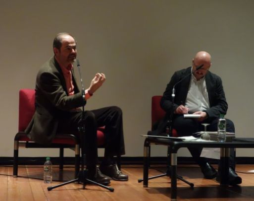 Juan Villoro, Markus Wirnsberger (Dolmetscher), Peter B. Schumann (Moderator). Quelle: Freunde des IAI.